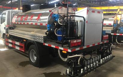Several common faults during the spraying process of asphalt spreader trucks